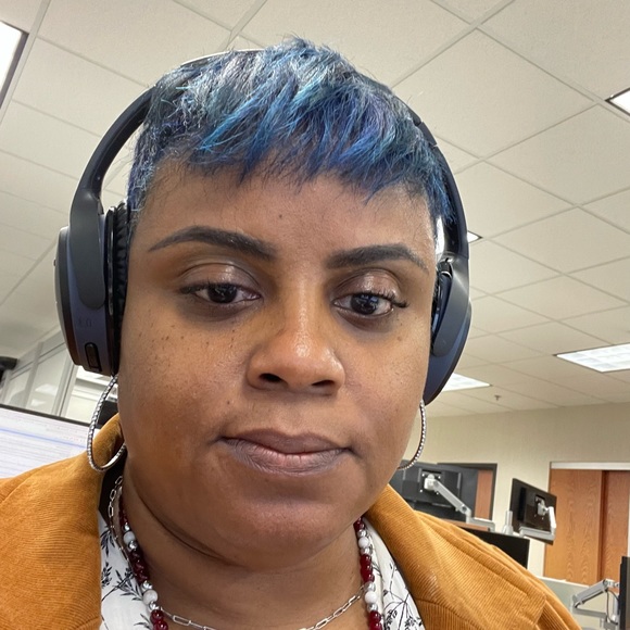 Meet your Posher, Christy - Picture 5 of 5